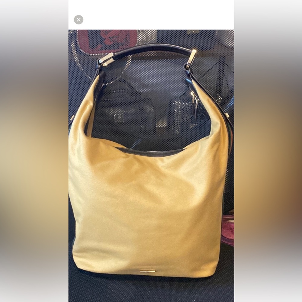 Gucci Gold Hobo Bag with Slouchy Design